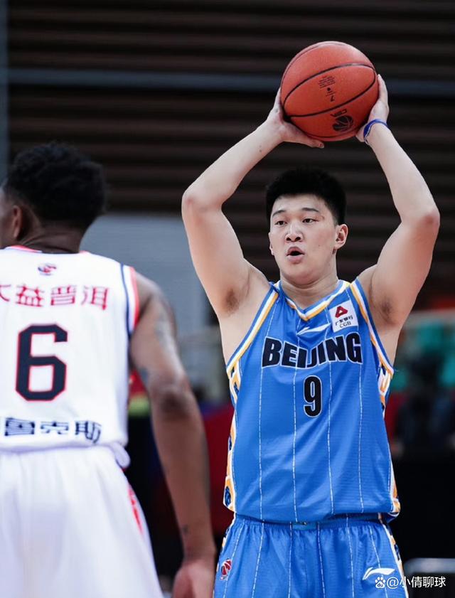 关于摩托车赛大师赛焦点战：庐州麒麟队翻盘中原旋风队，外线火力全开。高压逼抢成功的信息